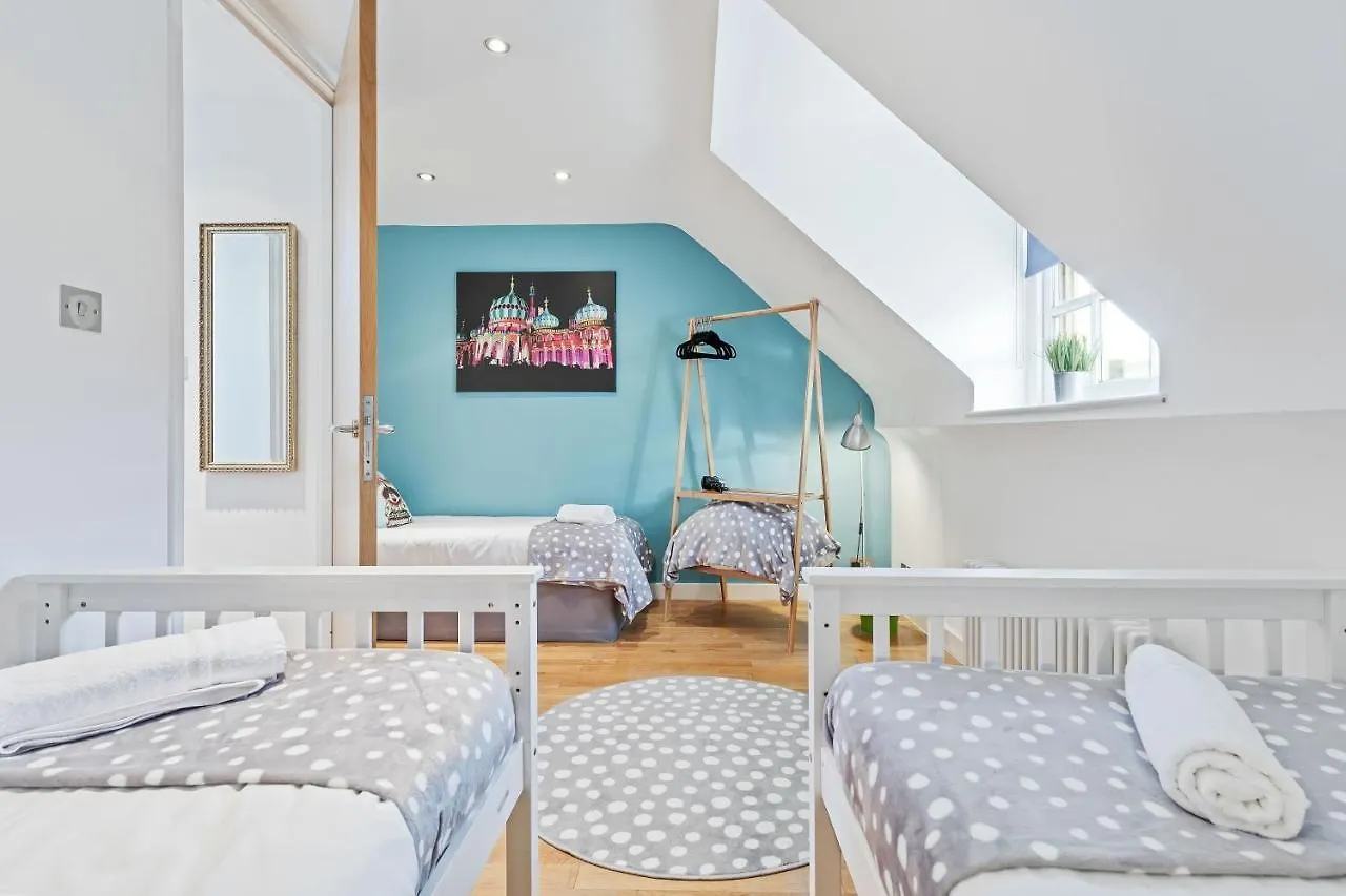 Majestic Mews Apartment With Free Parking - By My Getaways United Kingdom