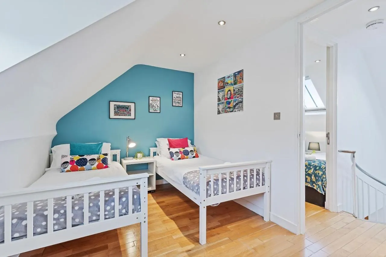 Majestic Mews Apartment With Free Parking - By My Getaways Brighton 0*,