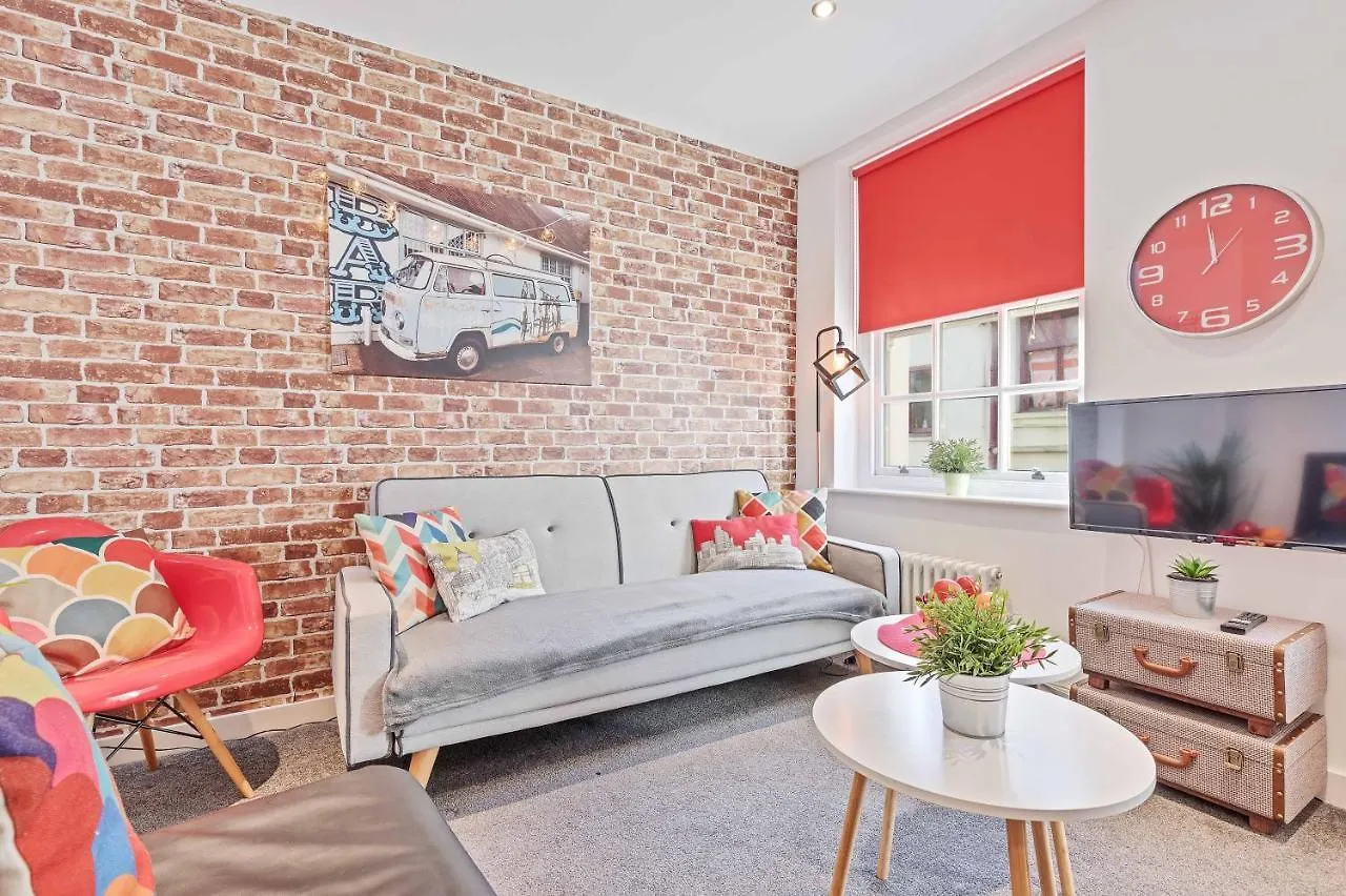 Majestic Mews Apartment With Free Parking - By My Getaways Brighton